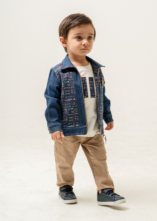 Set Baieti Jacheta Denim Albastru Tricou si Pantaloni Lungi Bej Copii 6177 Hype&Grata