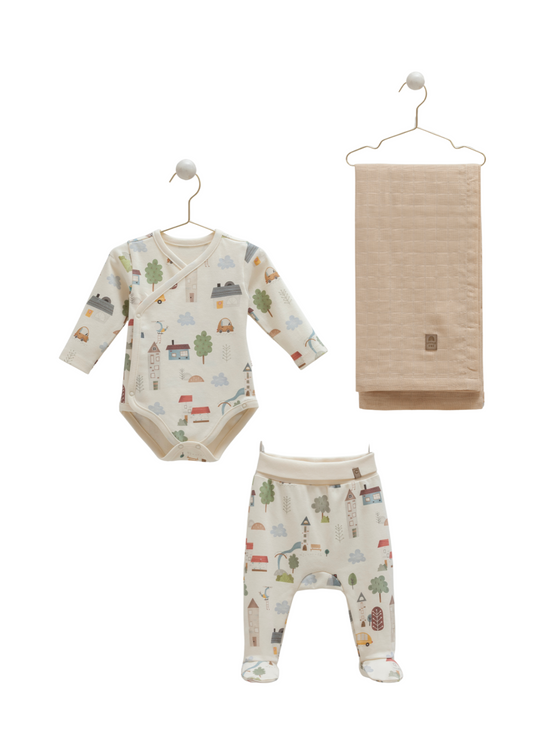 Set 3 Piese Body cu Maneca Lunga si Pantaloni Lungi cu Picior Bej cu Imprimeu si Scutec din Muselina Bej BPB2183 Mell Sweet Bay