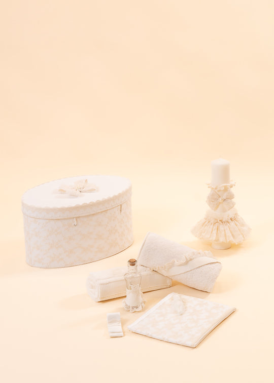 Andreea 3 Piece Set, Candle, Suitcase and Chest AnneBebe