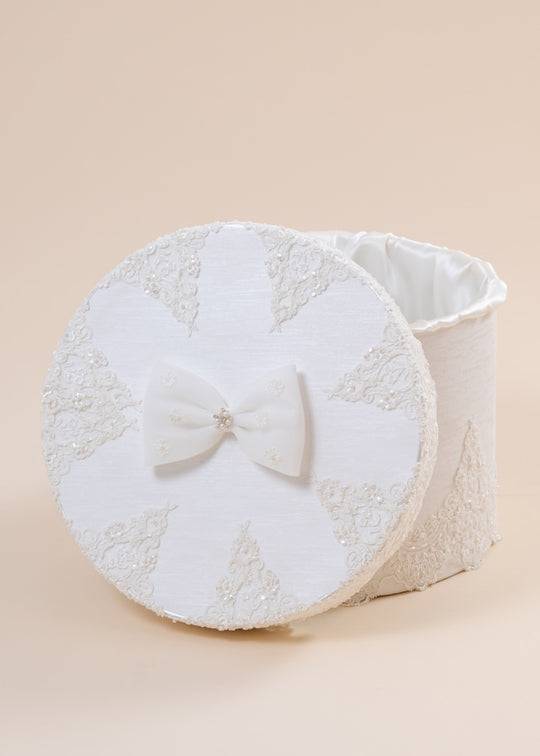 Elegant Chest Sonia Lace With Pearls AnneBebe