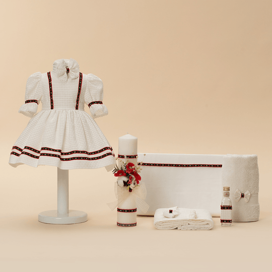 Set Botez Sofia 3 Piese, Tematica Traditionala, Rochita, Lumanare si Trusou Personalizat Botez AnneBebe