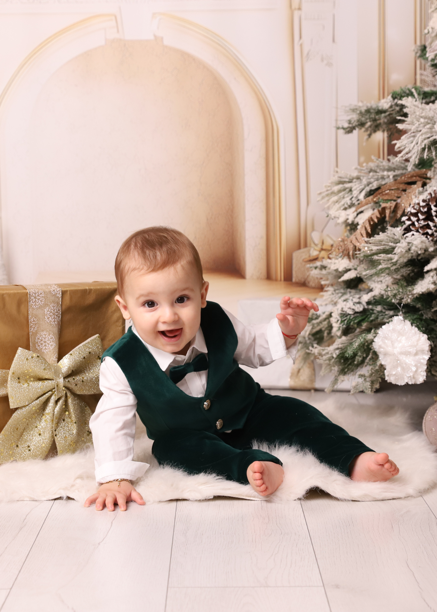 Ayan Green Velvet Costume AnneBebe