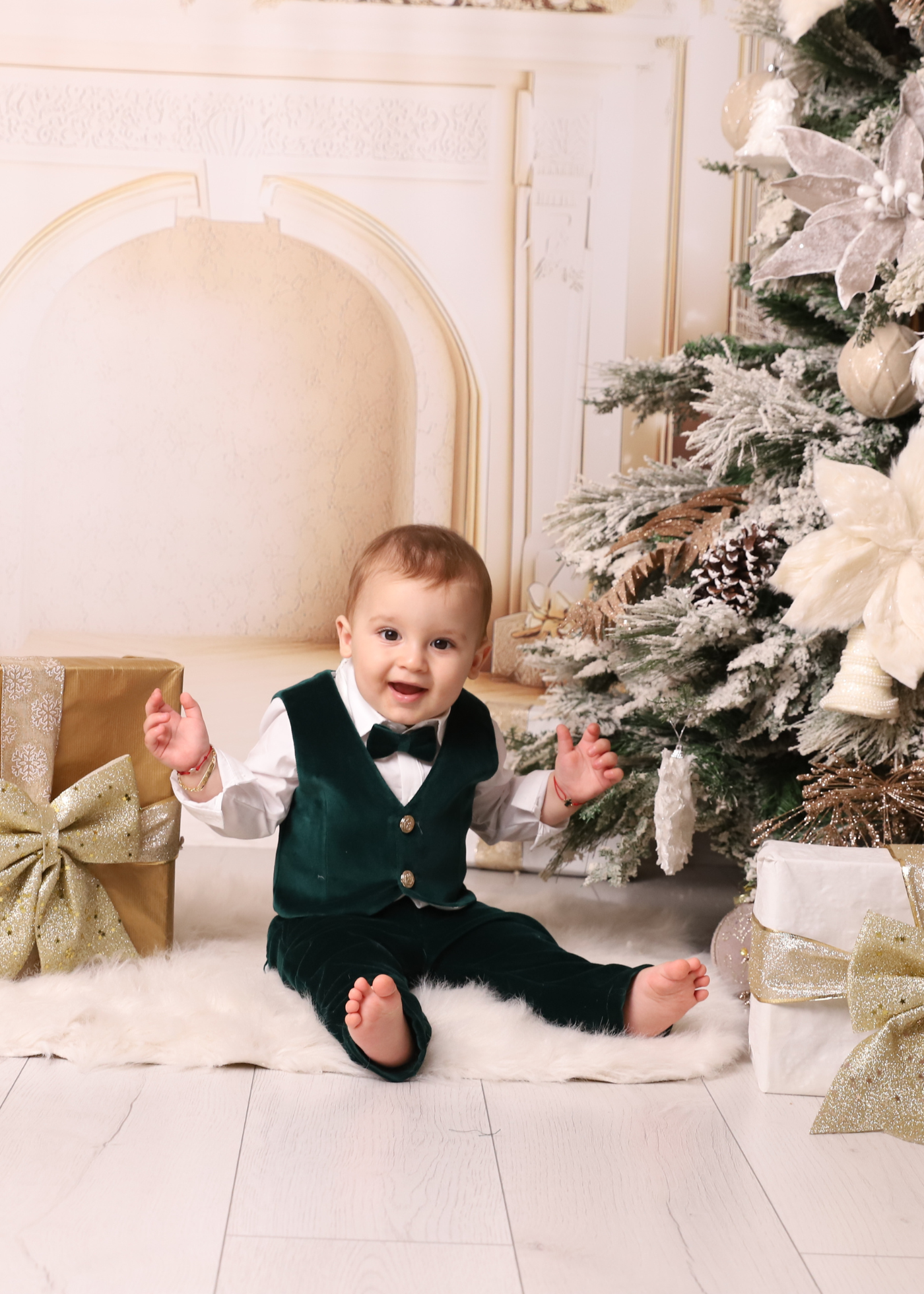 Ayan Green Velvet Costume AnneBebe