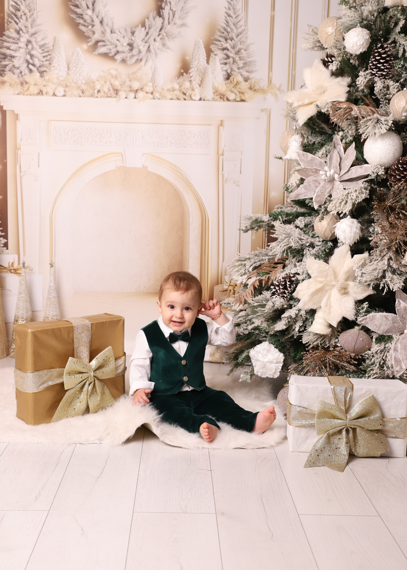 Ayan Green Velvet Costume AnneBebe