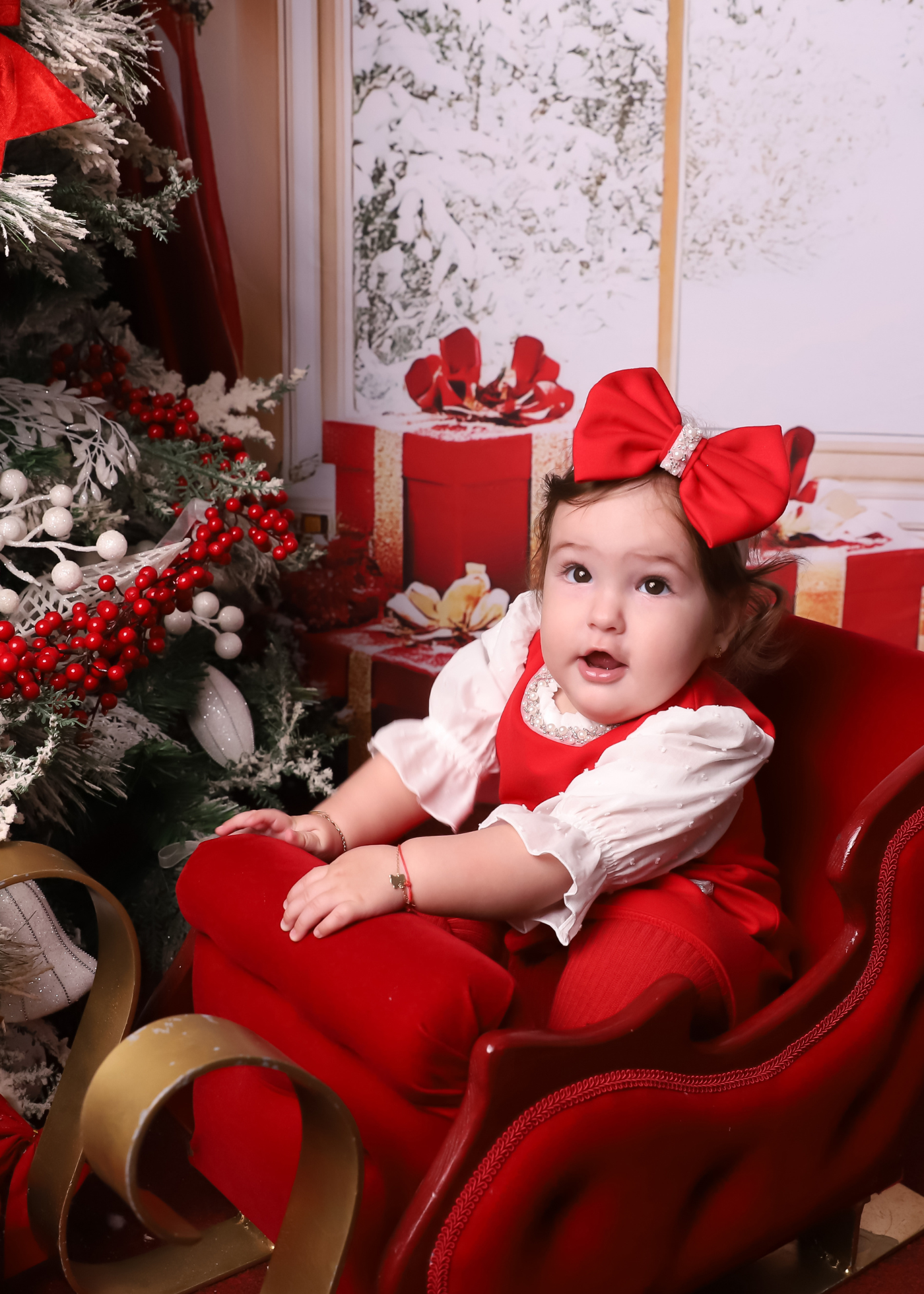 Rochita Rosie Cu Perle La Gat Si Buzunare AnneBebe