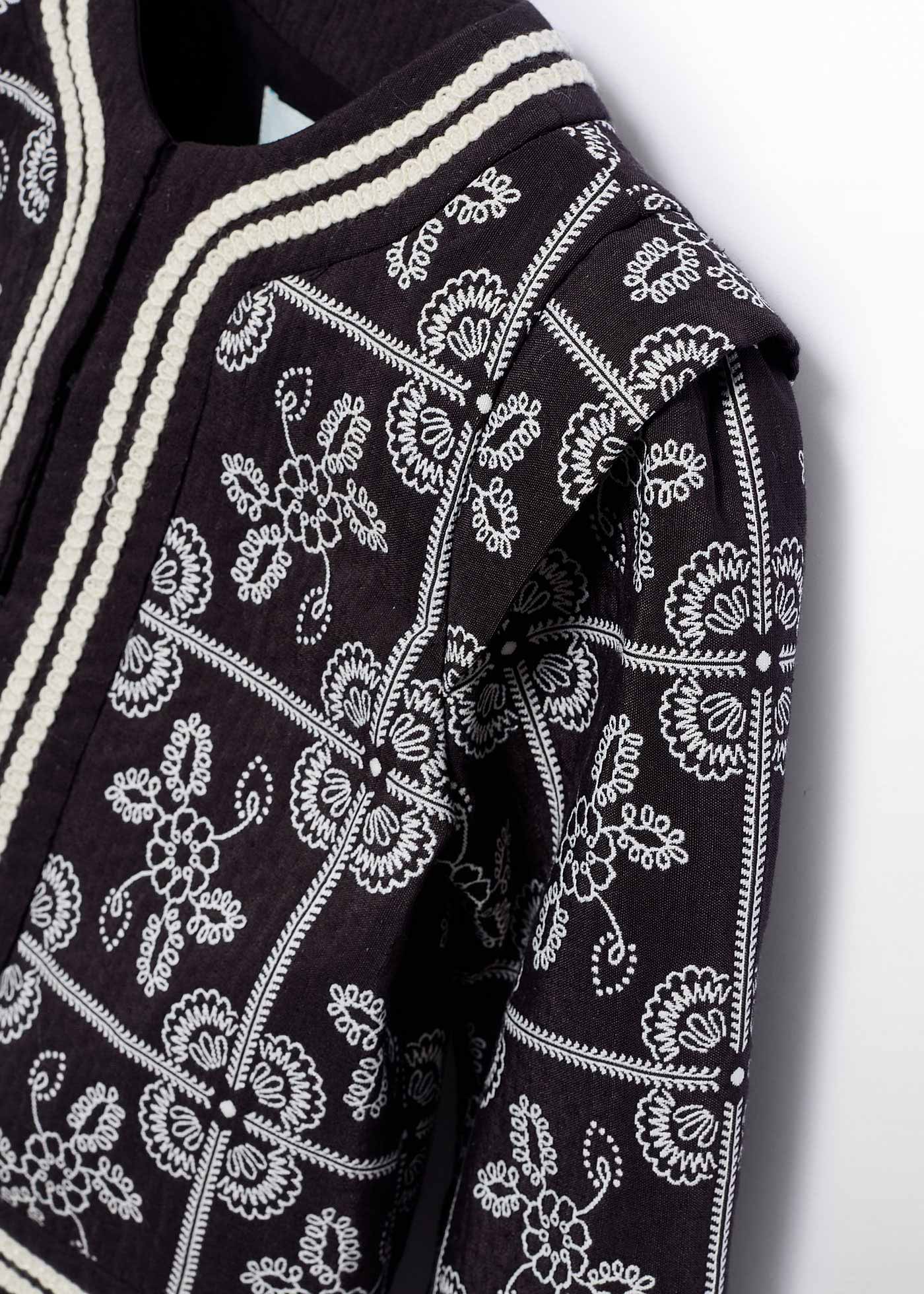 Jacheta Fete Neagra Cu Broderii Crem 5840 Abel & Lula