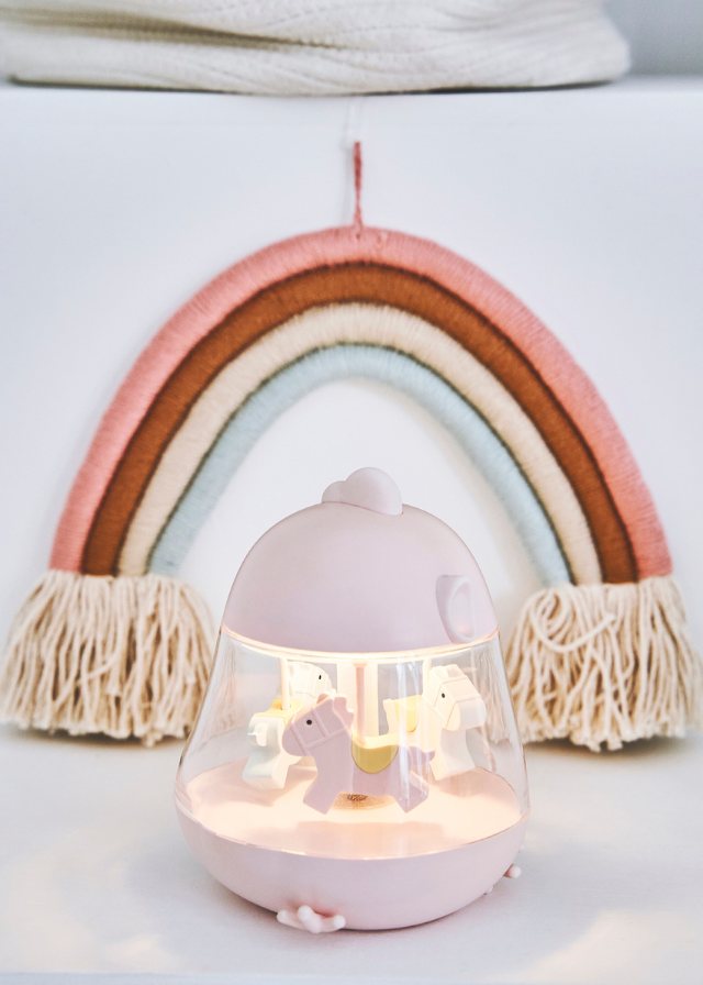 Lampa de Veghe Carusel Roz cu Sunete 52-0027 Rabbit & Friends