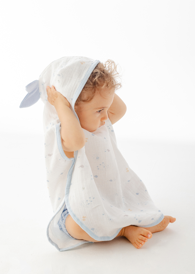 Poncho din Muselina Alb cu Bleu cu Imprimeu Pesti AC25612 Andywawa