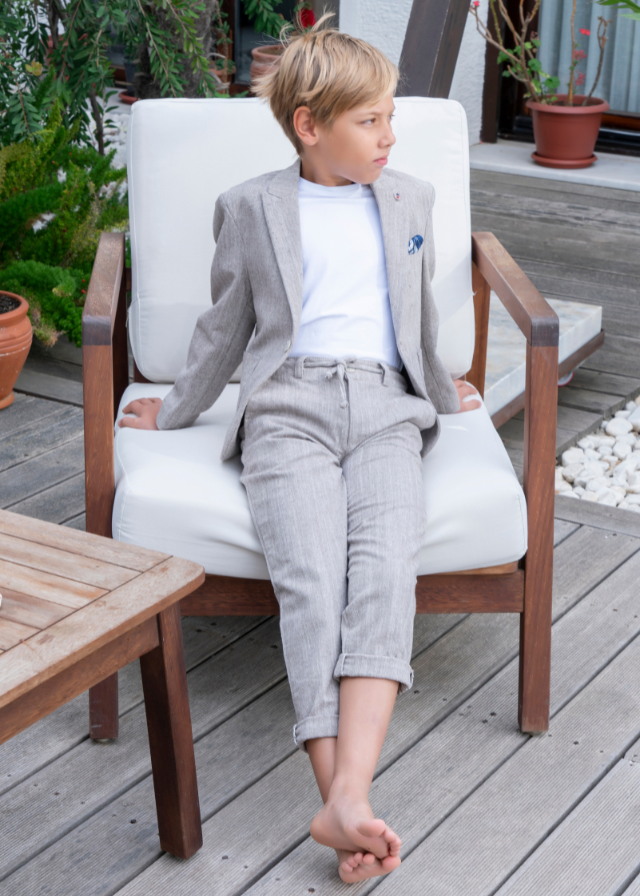 Costum Ceremonie 3 Piese Sacou si Pantaloni Maro si Tricou Alb 20236 Little Gentleman