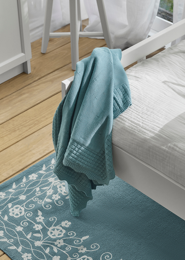 Blue knitted blanket 9477 Mayoral