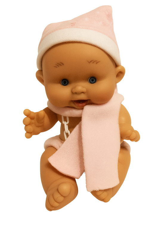 Papusa Parfumata cu Pantaloni Scurti, Fular si Caciula Roz - 26 cm - 0439 - Nines