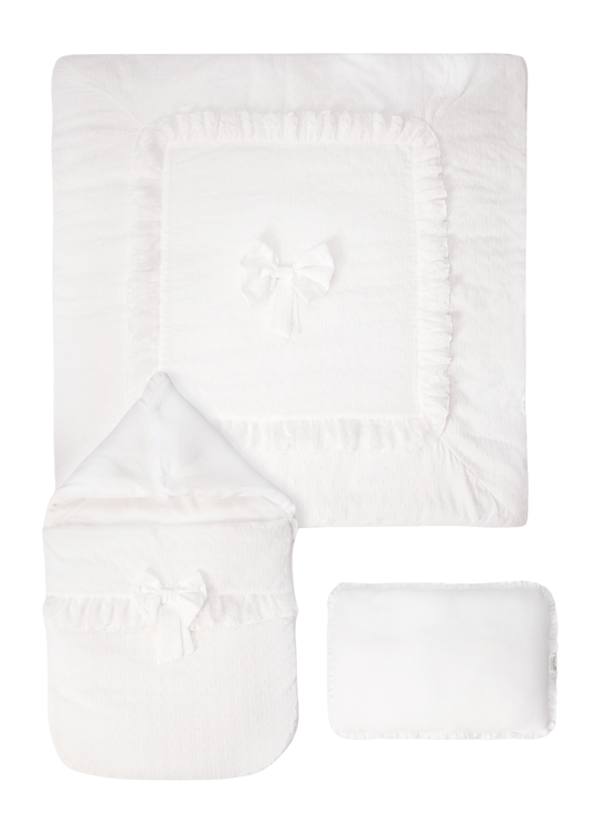 Set de 3 Piese pentru Infasat, Crem, cu Dantela si Fundita, P598 – Bebetto
