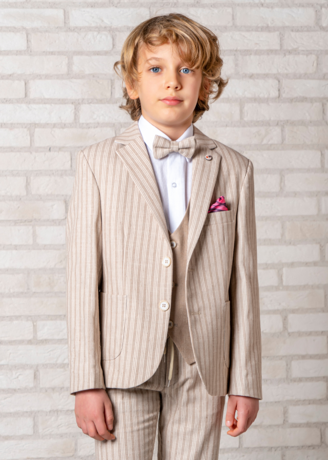 Costum Ceremonie 5 Piese Sacou, Pantaloni si Papion Bej cu Dungi, Vesta Bej si Camasa Alba 20214 Little Gentleman