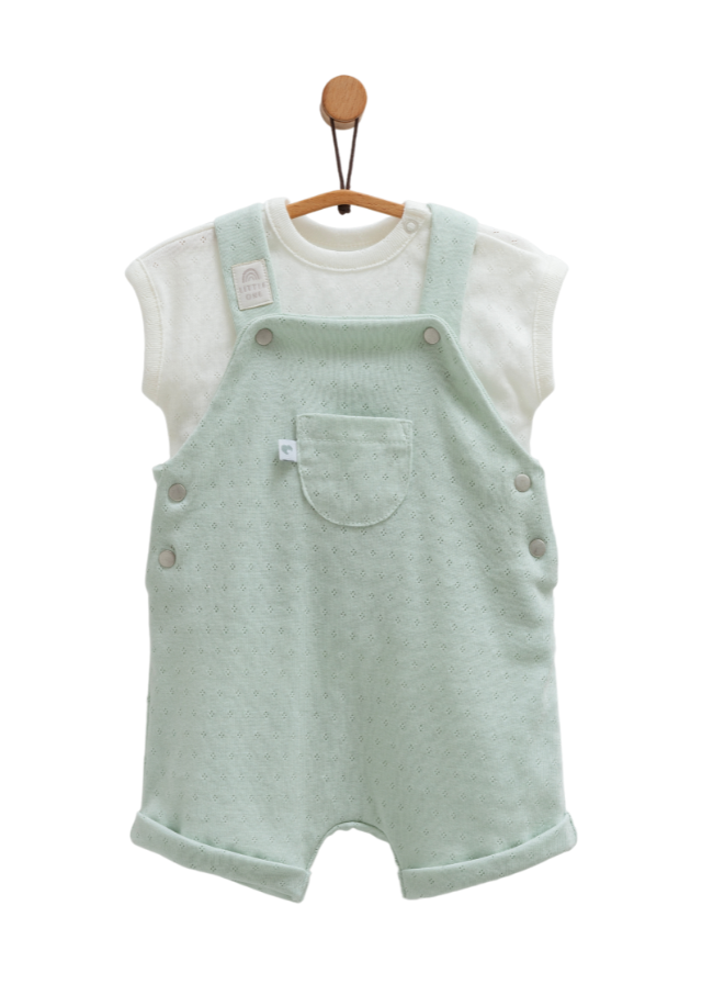 Set 2 Piese Salopeta Scurta Verde si Tricou Crem Move Boy SLE1712 Mell Sweet Baby