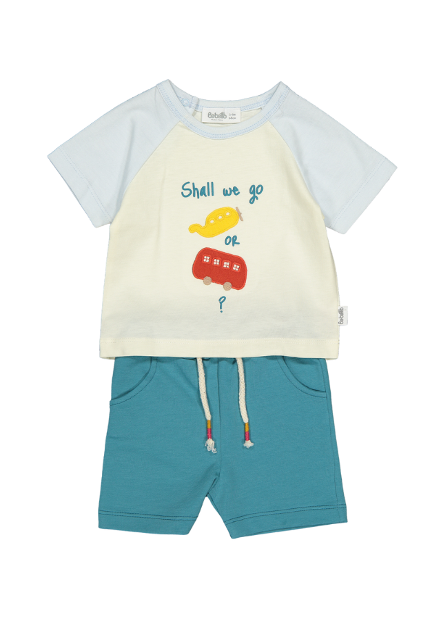 Set 2 Piese Tricou Crem cu Autobuz si Pantaloni Scurti Albastru Petrol Surprise Travem K4682 Bebetto