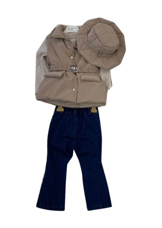 Set 4 Piese Vesta si Palarie Bej din Fas Helanca Bej si Pantaloni Roz Cargo 16405 Bebeus