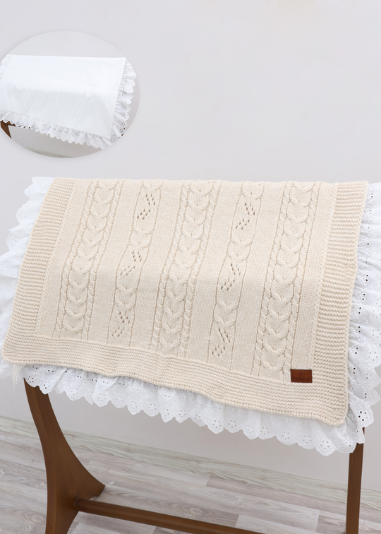 Set Pled Tricotat Bej cu Lana Merinos si Pled Bumbac cu Broderie 9720 Leo King