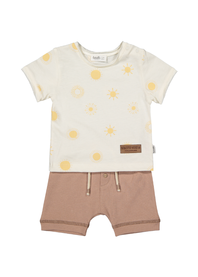 Set 2 Piese Tricou Crem cu Imprimeu Soare si Pantaloni Scurti Maro Sunshine K4715 Bebetto