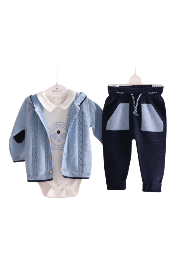 Set 3 Piese Hanorac Tricotat si Pantaloni Tricotate Albstru cu Bleumarin si Bluza Crem din Bumbac 8430 Leo king