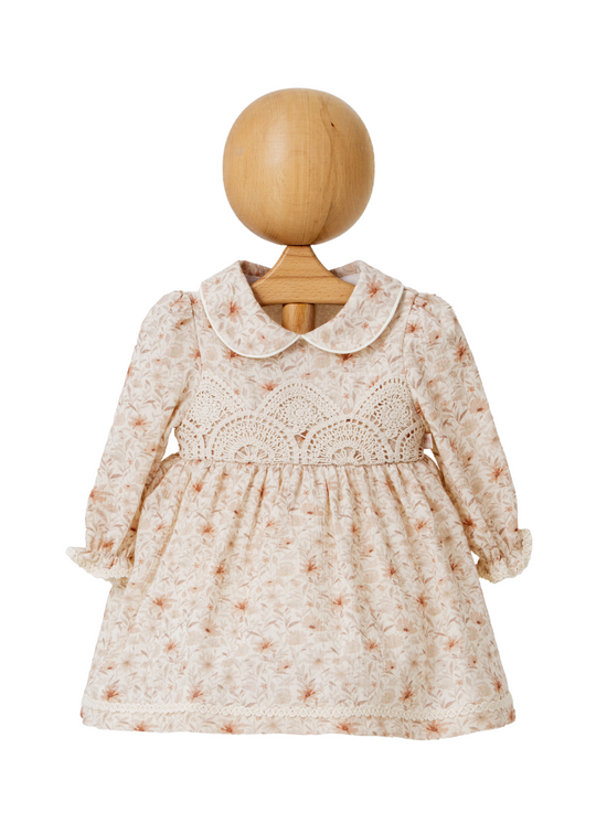 Rochie Bej din Muselina cu Maneca Lunga Imprimeu Flori Roz Pudra si Dantela Crosetata in Talie 4419 MyMio