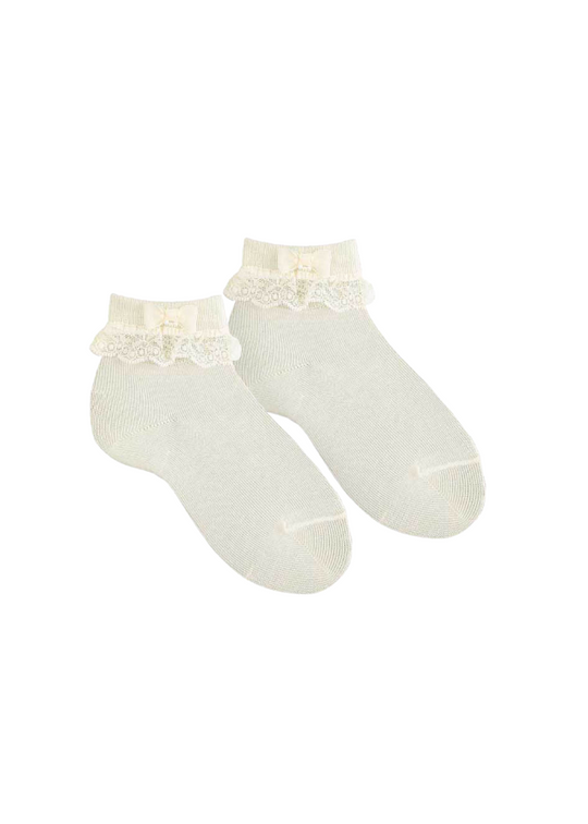 Short Cream Ceremony Socks with Lace 2440/3 Condor