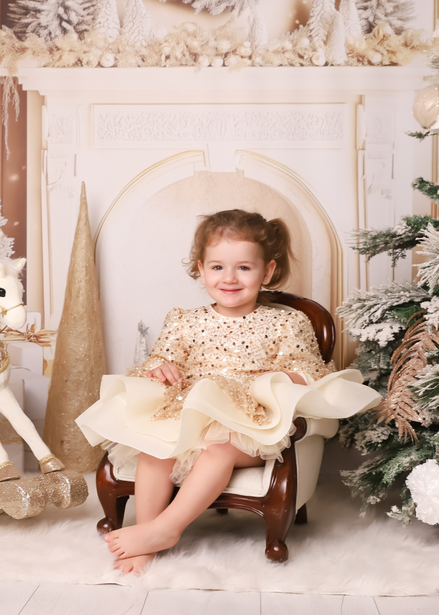 Rochita Lucia Tull Cappuccino Cu Paiete Aurii AnneBebe