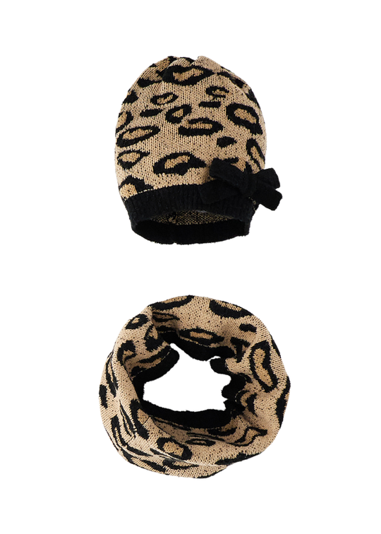 Set Caciula cu Funda si Fular Circular Tricotat Bej cu Imprimeu Leopard pentru Fete 0734 – Sarabanda