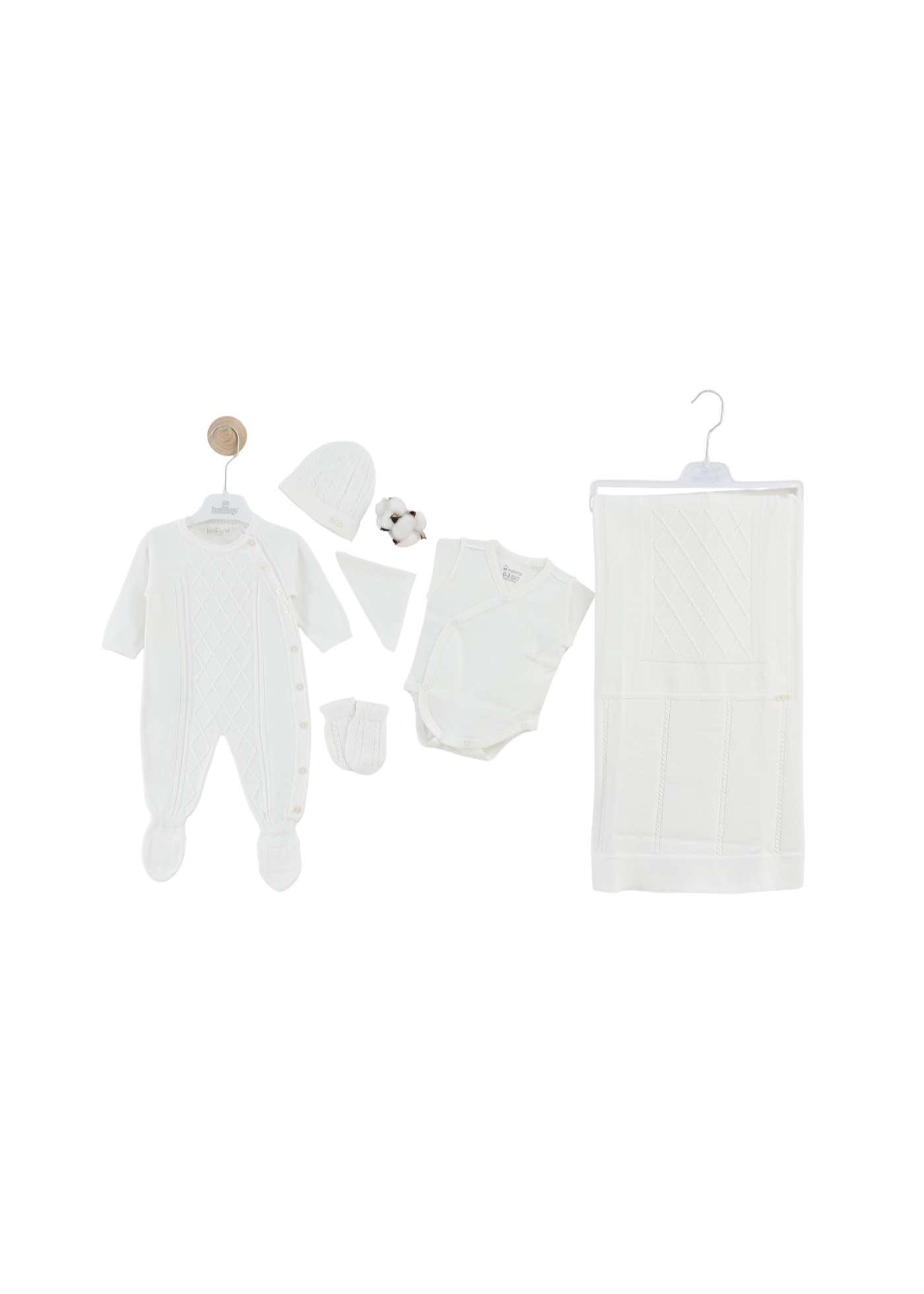 Set 6 Piese Maternitate Tricotat Bumbac Alb cu Salopeta 3125 Leo king