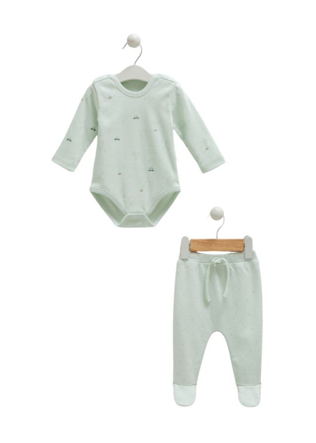 Set Body cu Maneca Lunga si Pantaloni Verde cu Masini Flying Cars BPE1201 Mell Sweet Baby