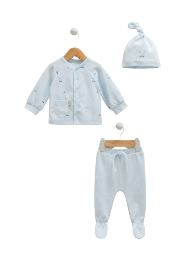 Set Bluza Pantaloni si Fes Bleu cu Imprimeu Masini Flying Cars TKE1196 Mell Sweet Baby