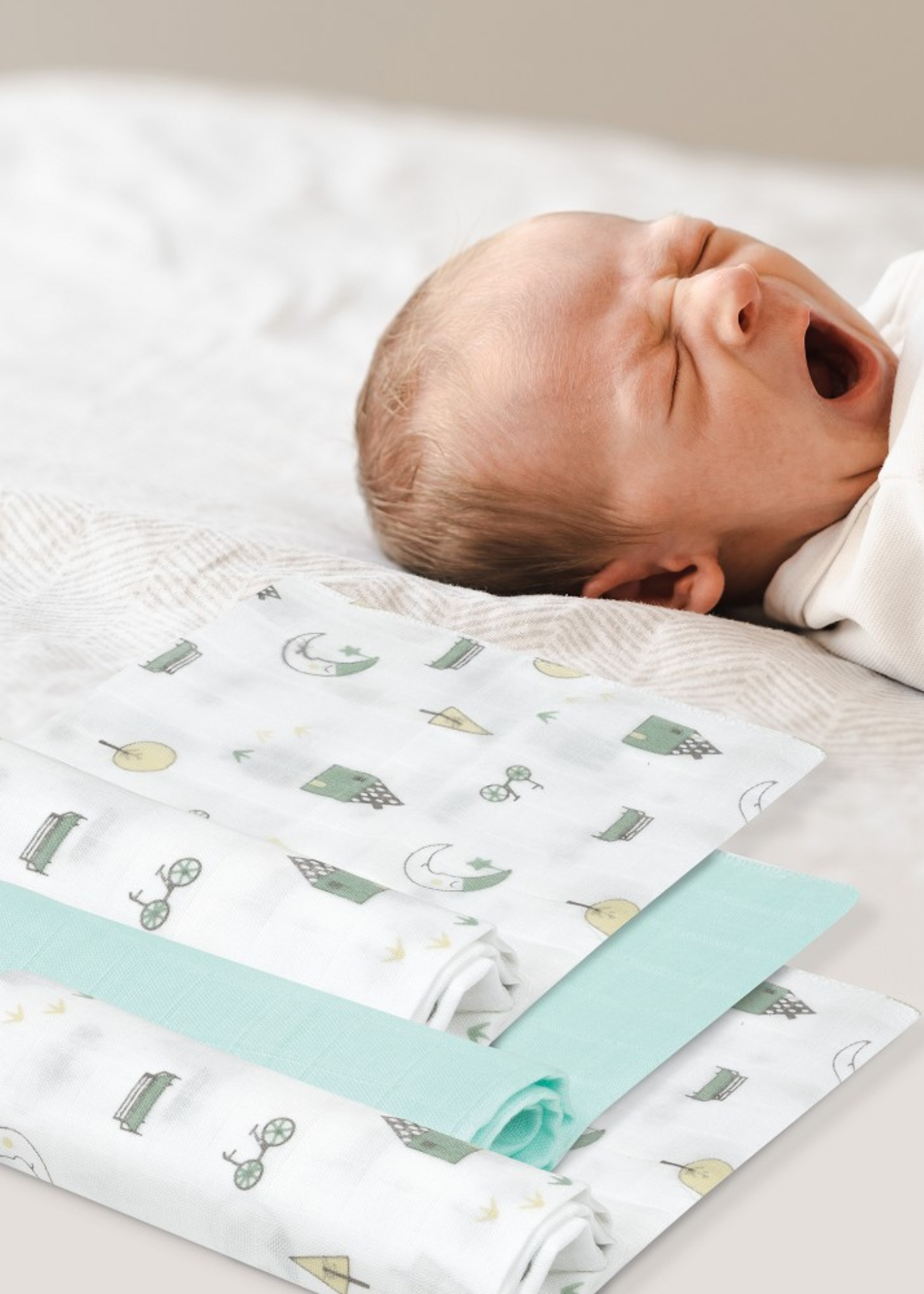 Set 3 Scutece Muselina Bambus Alb-Verde Menta Imprimeu Semiluna –55x70 cm 98976-58 InterBaby