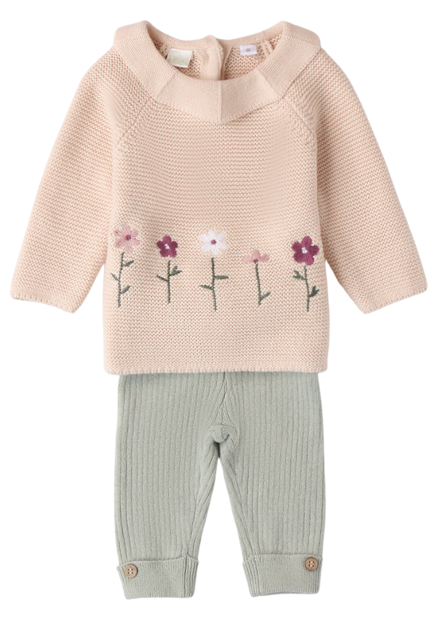 Set 2 Piese Tricotat Pulover Bej cu Flori si Pantaloni Verzi 4.296.00 iDO