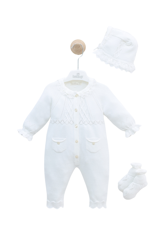 Set 3 Piese Tricotat Salopeta Lunga Alba, Caciula si Botosi 7455 Leo King