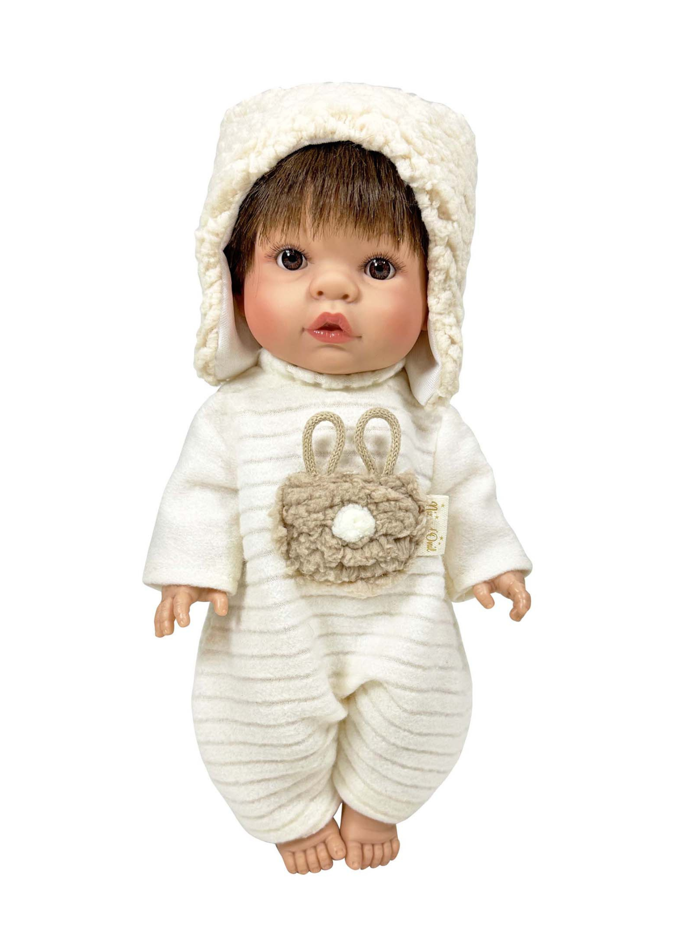 Papusa Parfumata Baietel Romeo, Corp Vinil cu Salopeta si Caciula Alba – 37 cm – 3025 – Nines