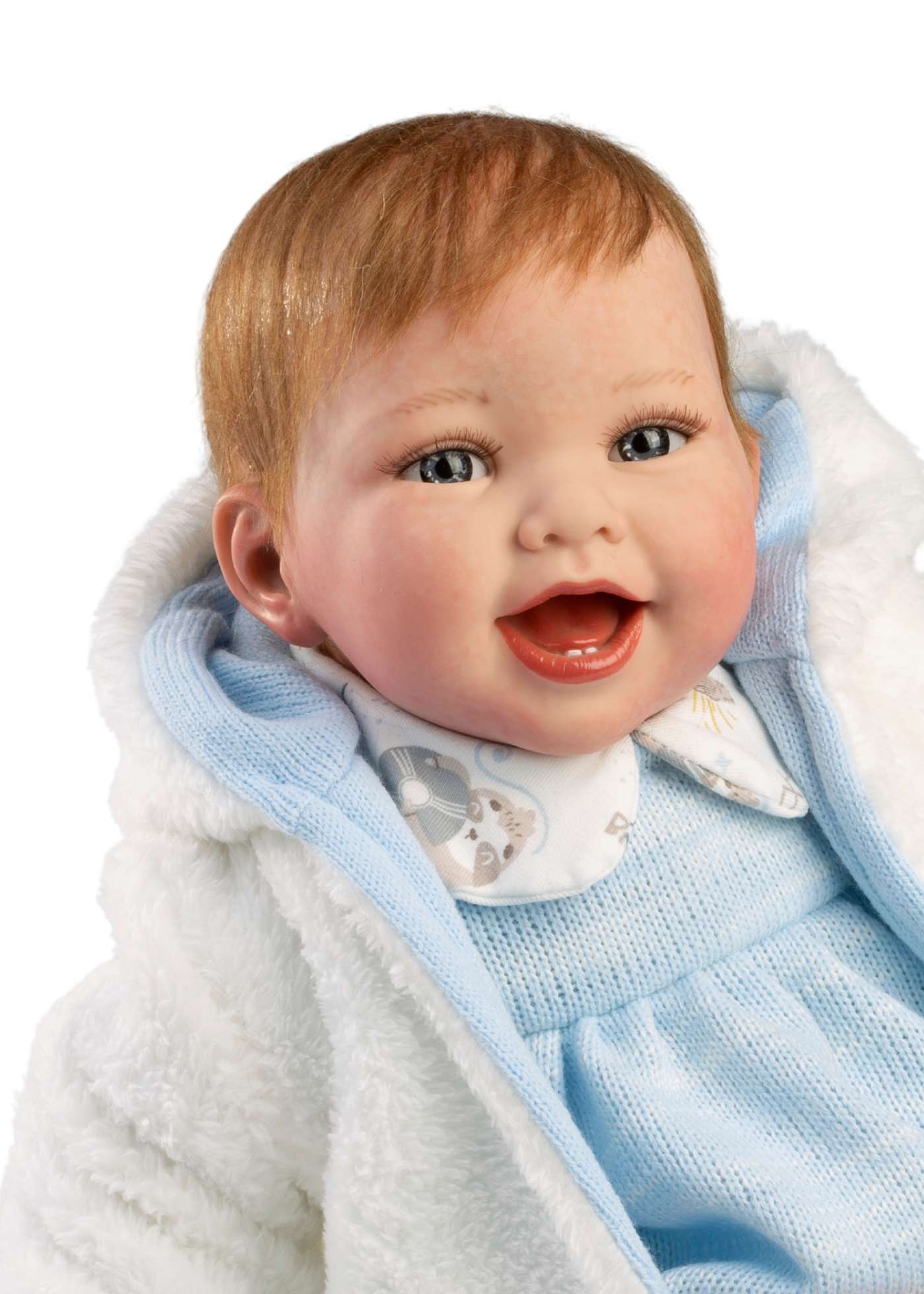 Reborn Mateo, 42 cm, Par Natural, Corp Vinil+Textil cu Salopeta Scurta Bleu si Jacheta din Lana Alb-Bleu 10296 Guca Munecas