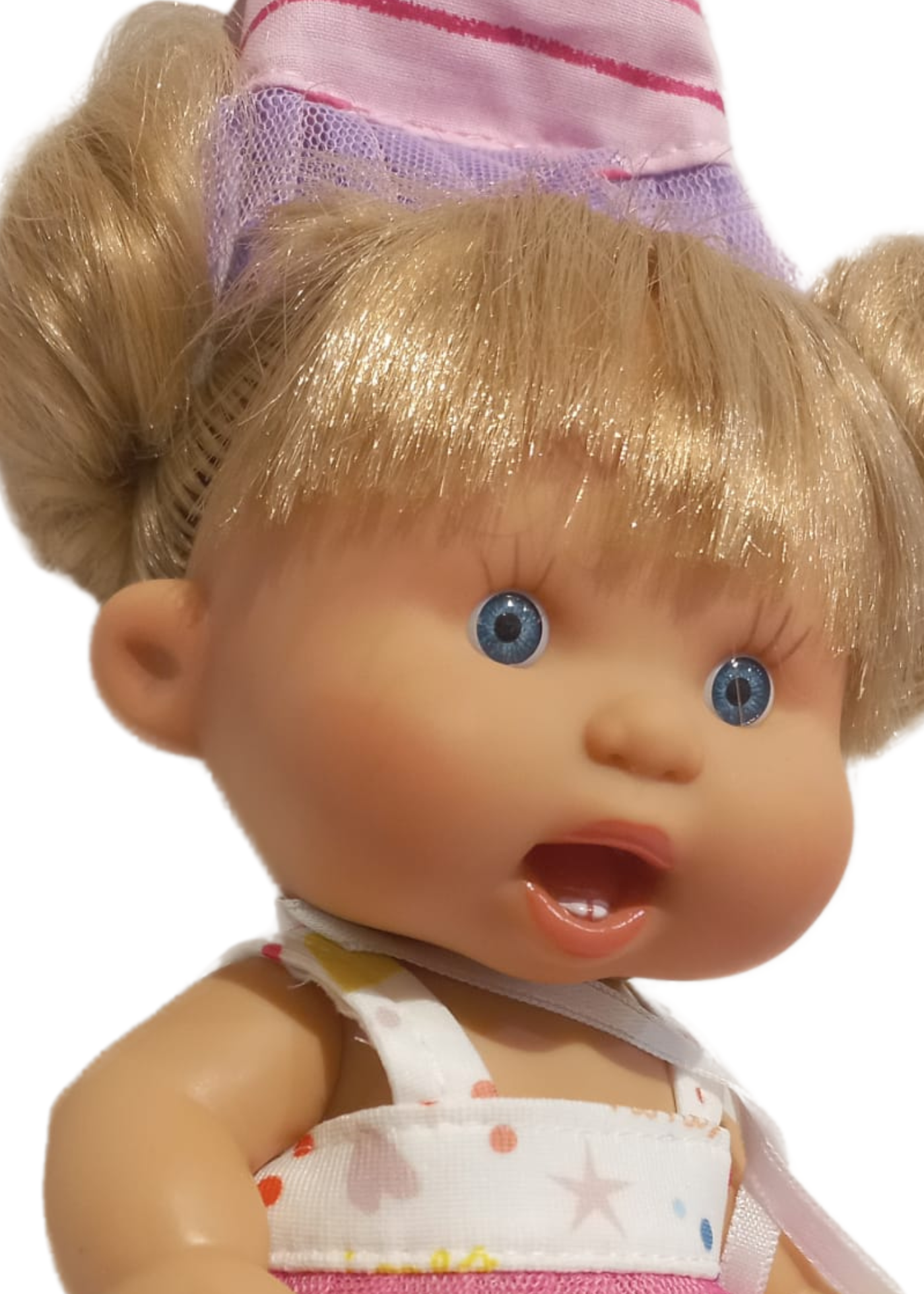 Papusa Parfumata Blonda Happy Birthday cu Rochita in Bretele Tull Ciclamen - 21 cm - 0497 - Nines