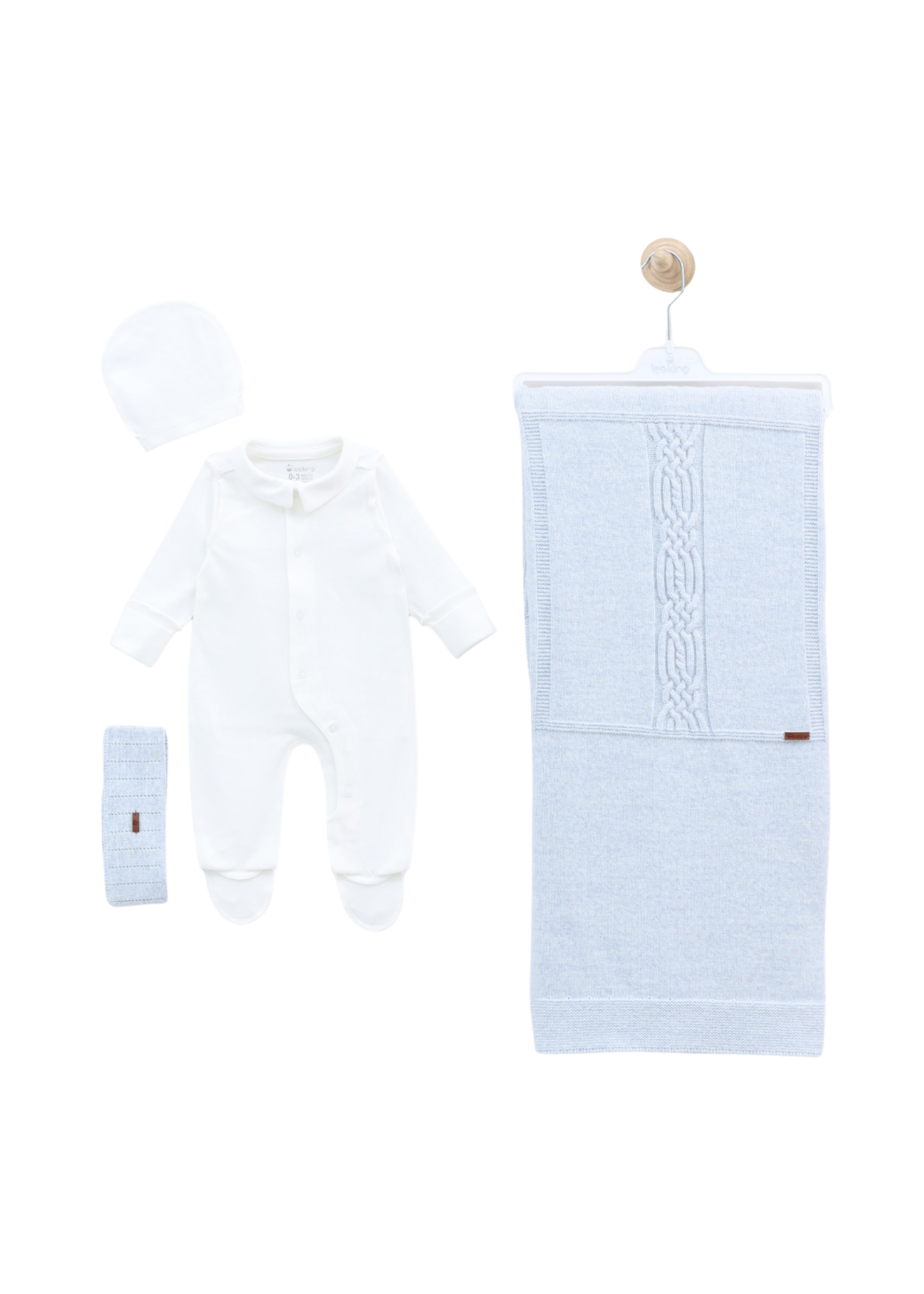 Set Maternitate 7 Piese Tricotat cu Lana Merinos Bleu Salopeta 3441 Leo King