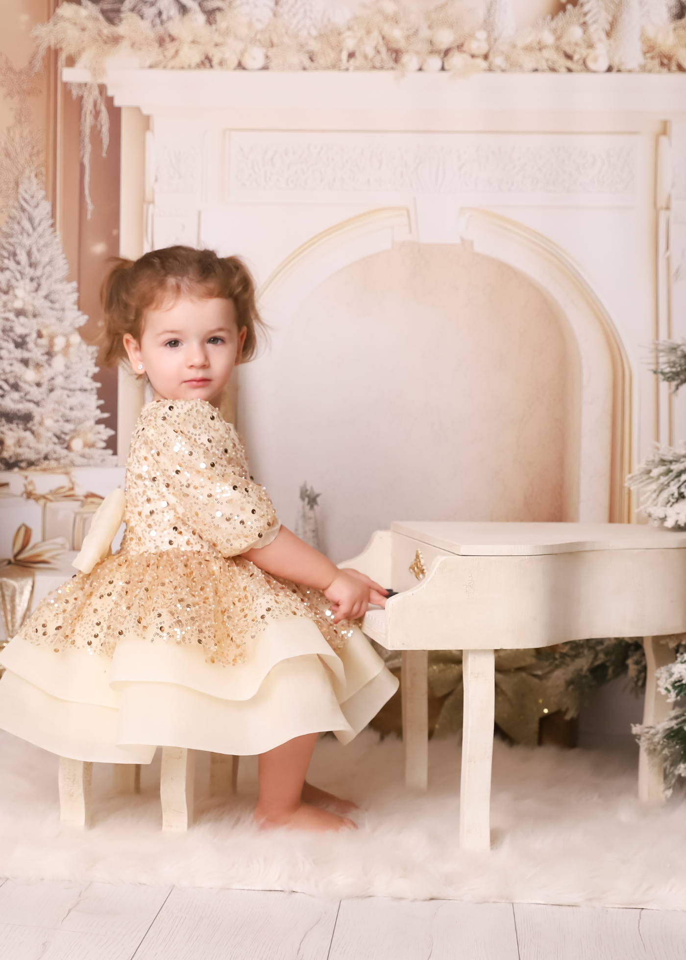 Rochita Lucia Tull Cappuccino Cu Paiete Aurii AnneBebe