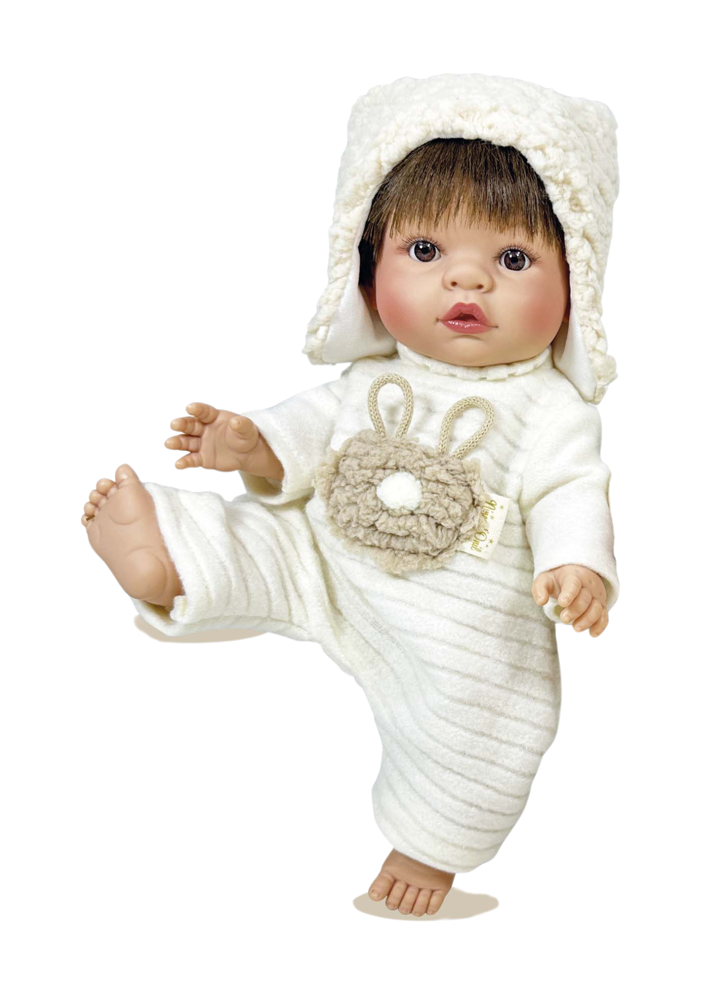 Papusa Parfumata Baietel Romeo, Corp Vinil cu Salopeta si Caciula Alba – 37 cm – 3025 – Nines