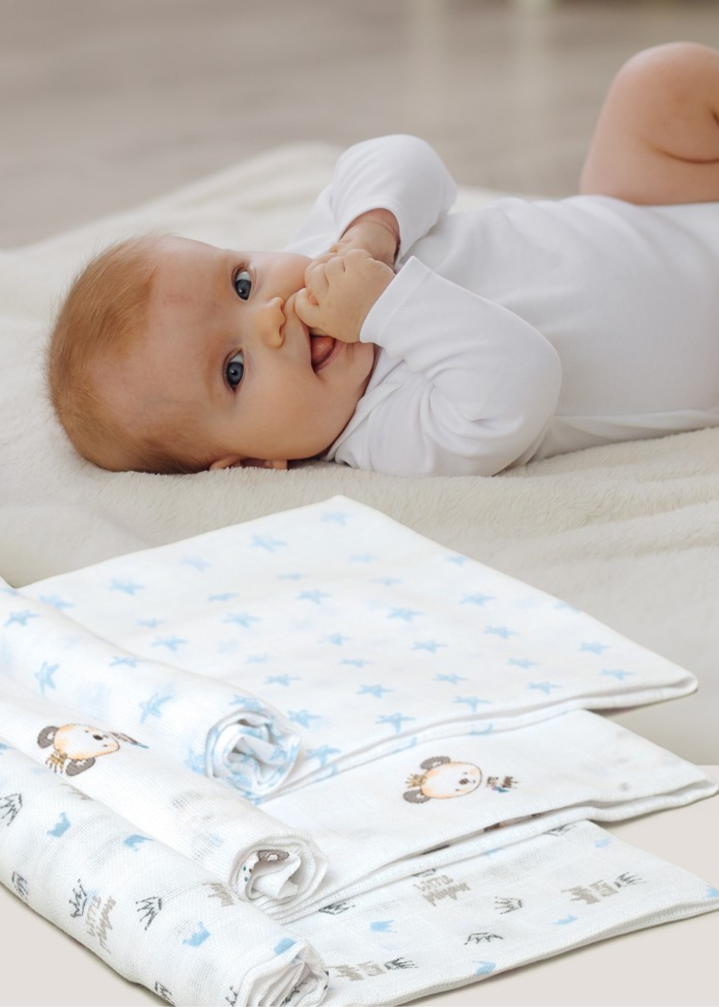 Set 3 Scutece Muselina Alb-Bleu cu Imprimeu Panda 80x80 cm 99980P-01 Interbaby