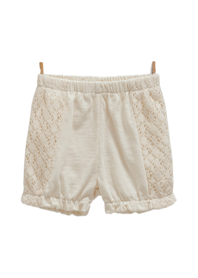 Set 2 Piese bej top cu Bretele cu Dantela Crosetata si Pantaloni Scurti Raschels Touch TKK1781 Mell Sweet Baby