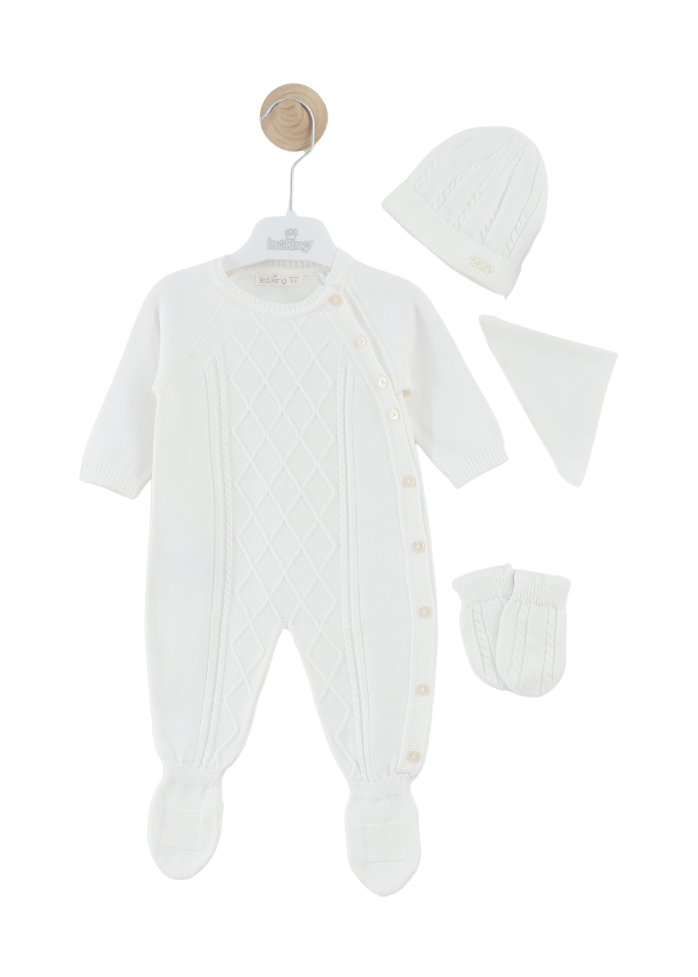 Set 6 Piese Maternitate Tricotat Bumbac Alb cu Salopeta 3125 Leo king
