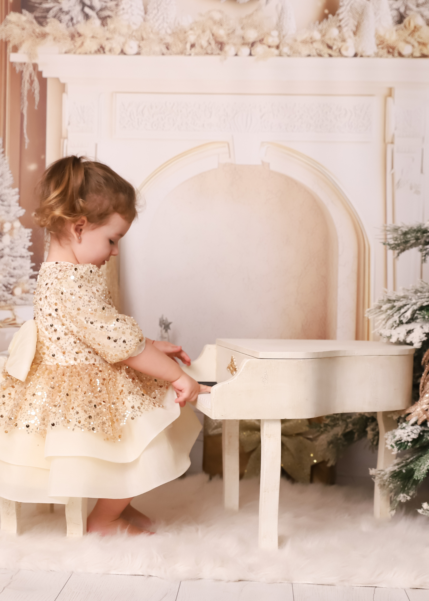 Rochita Lucia Tull Cappuccino Cu Paiete Aurii AnneBebe