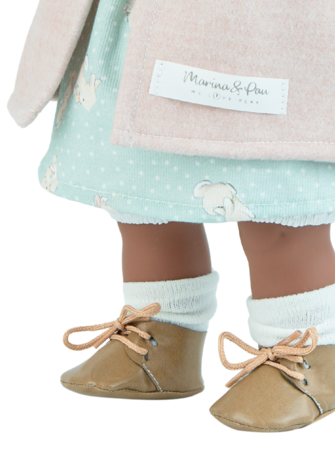 Papusa Parfumata Negresa Tina Pique Corp Moale cu Rochita Verde si Palton Roz 646 Marina&Pau