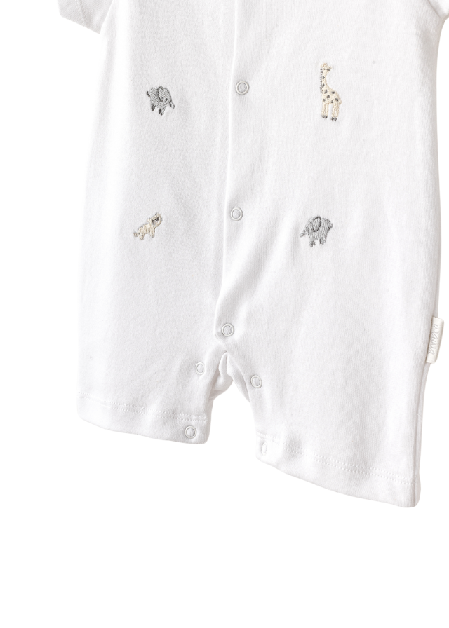 Salopeta Scurta Alba cu Broderie Animale Safari AC25805 Andywawa
