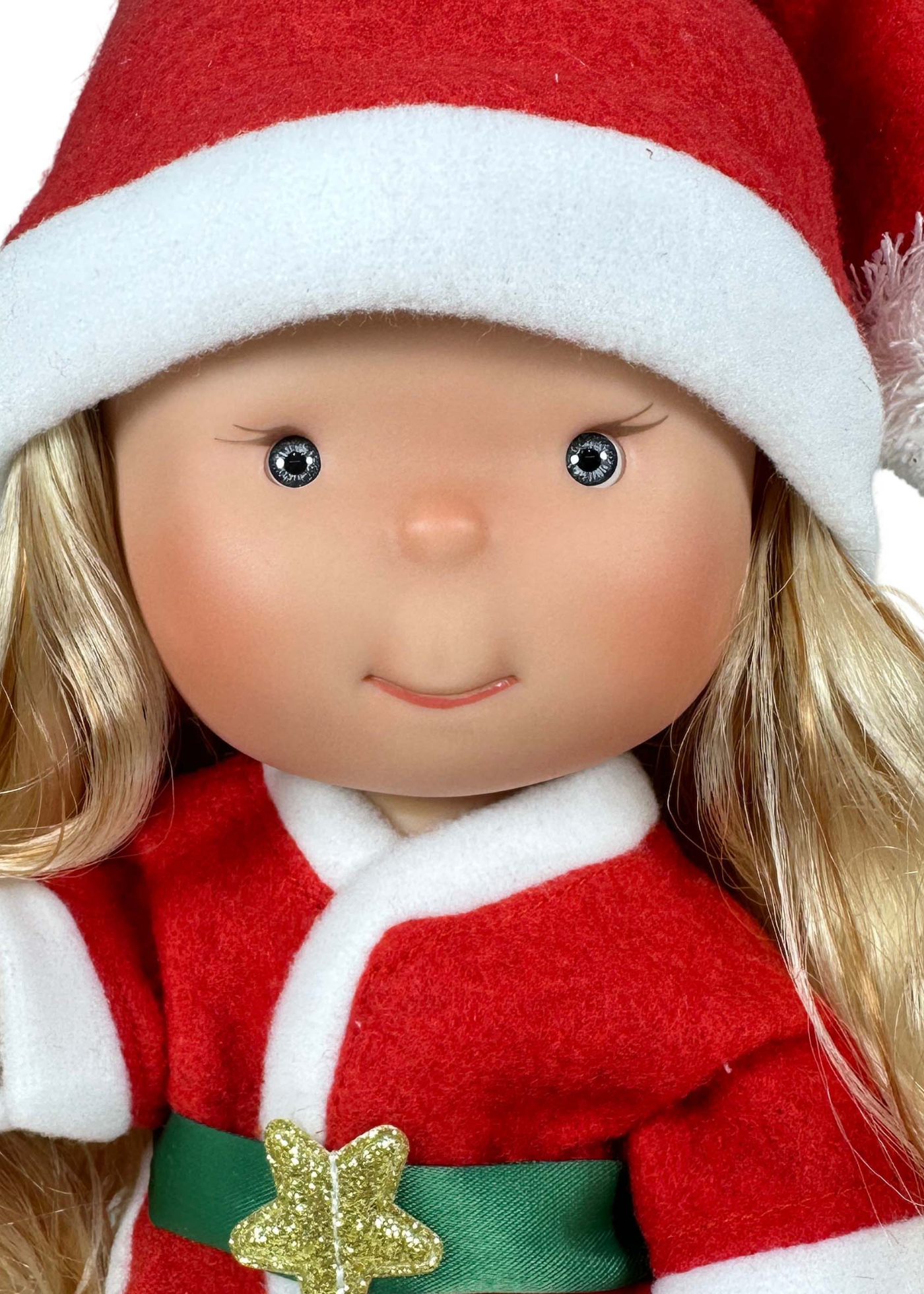 Papusa Parfumata Pippa Blonda Corp Vinil cu Costum Craciunita Alb-Rosu – 2817 – 30 cm – Nines