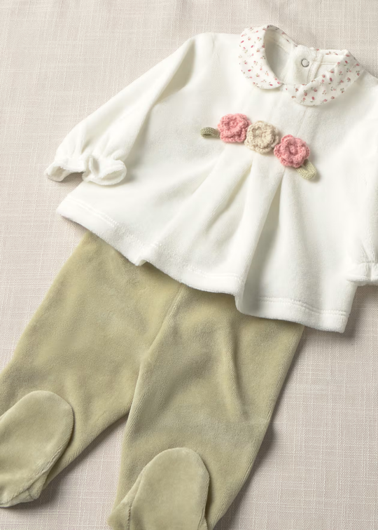 Set Pantaloni cu Botosei Verde Laurel pentru Nou-Nascute 2512 – Mayoral