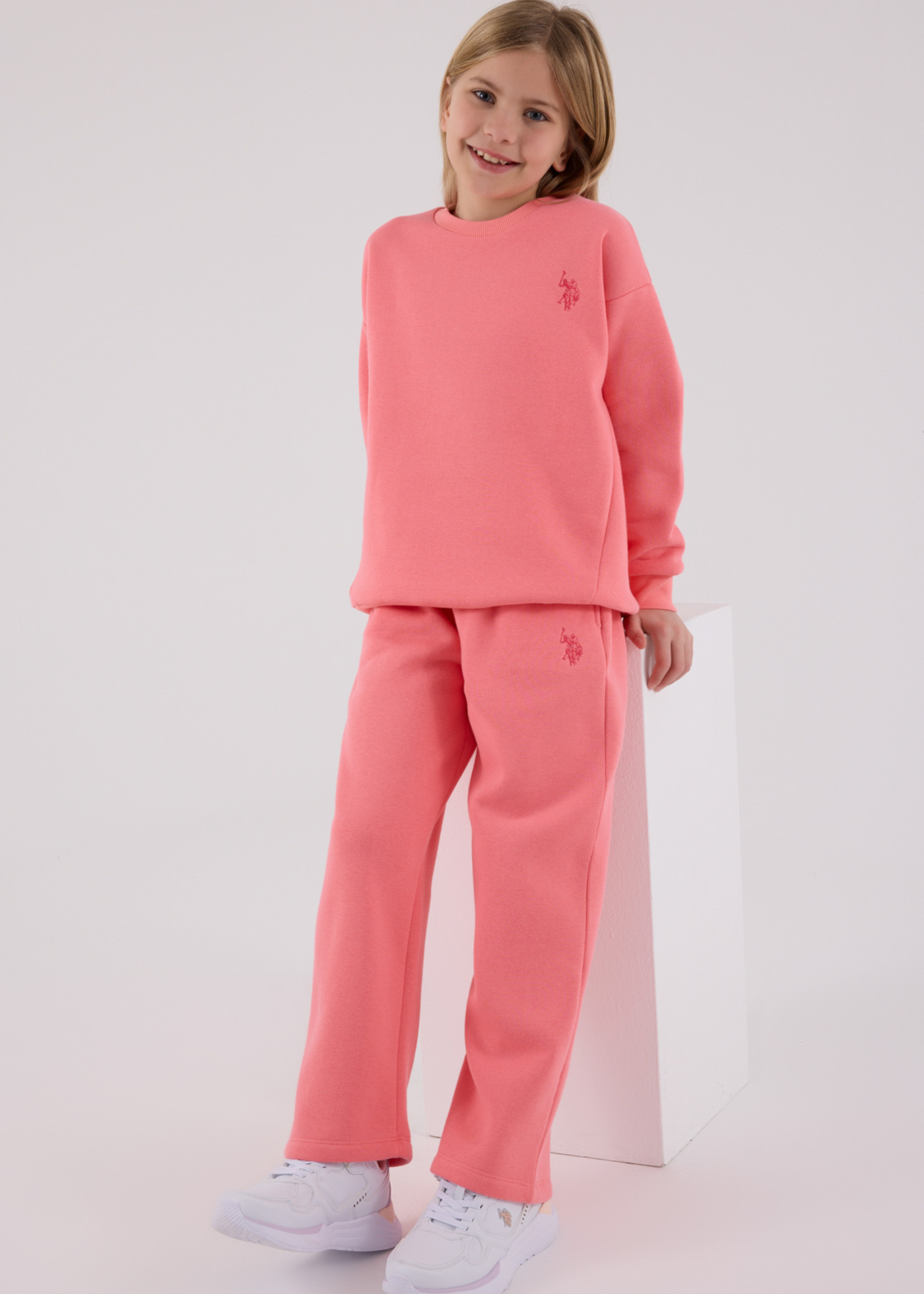 Trening 2 Piese Roz Neon Bluza Sport Oversize si Pantaloni Lungi Evazati US2301-4 Us Polo Assn