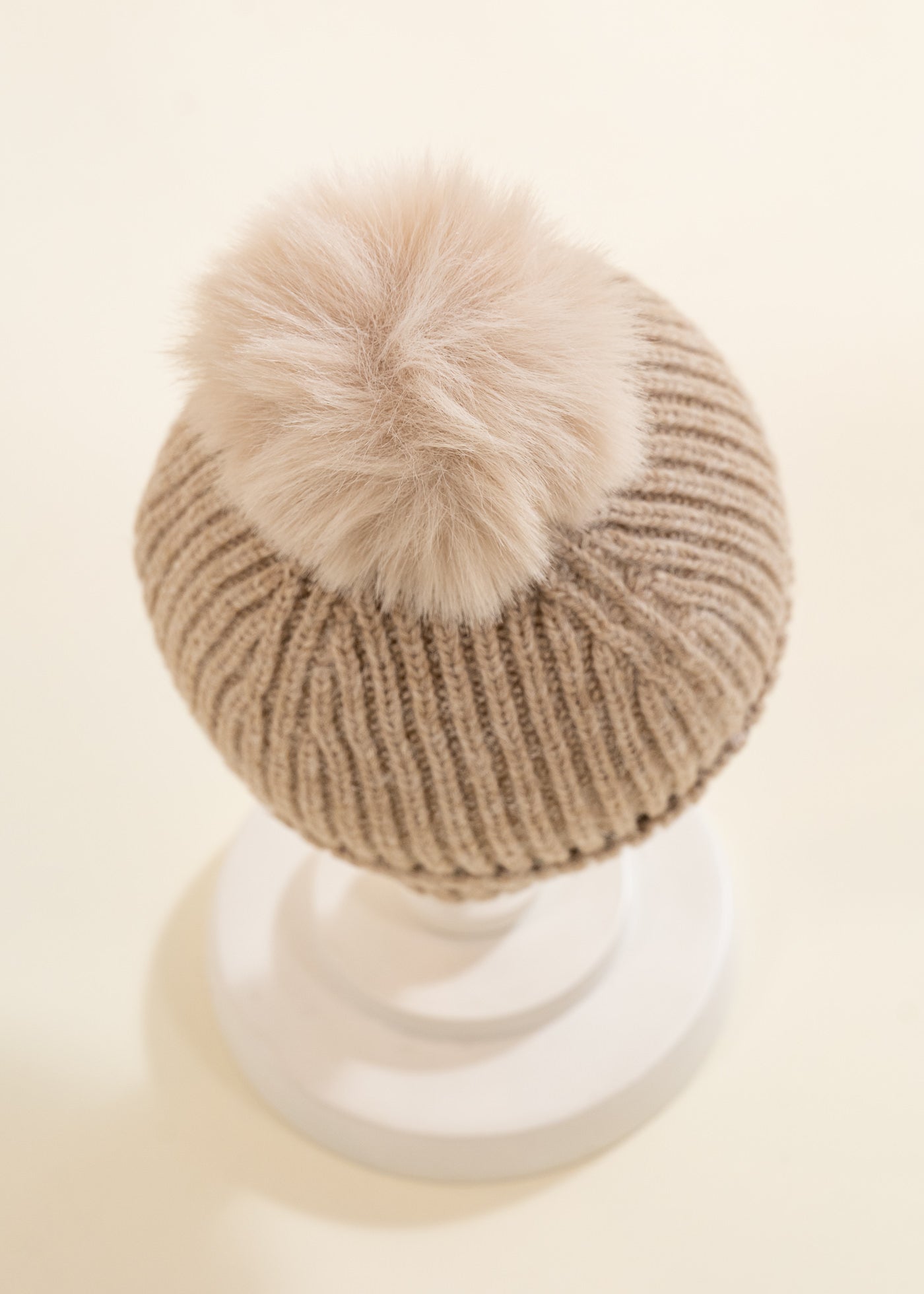 Caciula Tricotata Bej Lana Merinos 2016 Leo King