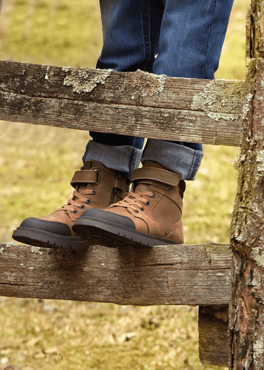 Коричневі черевики на шнурку для хлопчика 44412 Mayoral